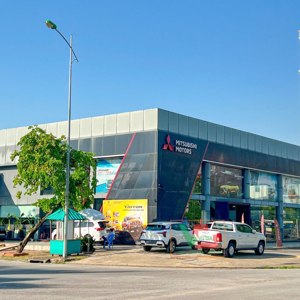 showroom ô tô